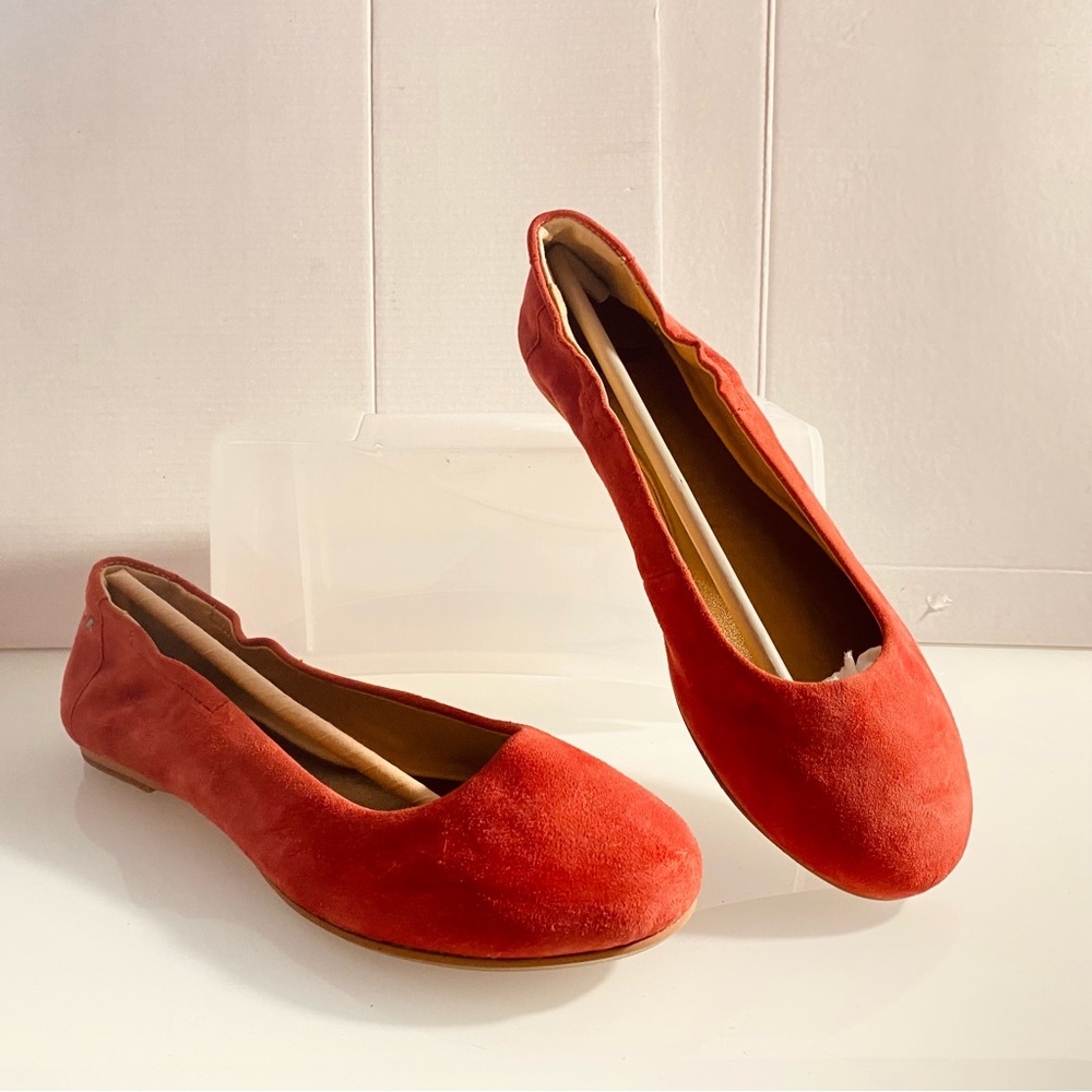 Livie & Luca Red Suede Ballet Flats Size 7M Rounded Toe  everyday  flats